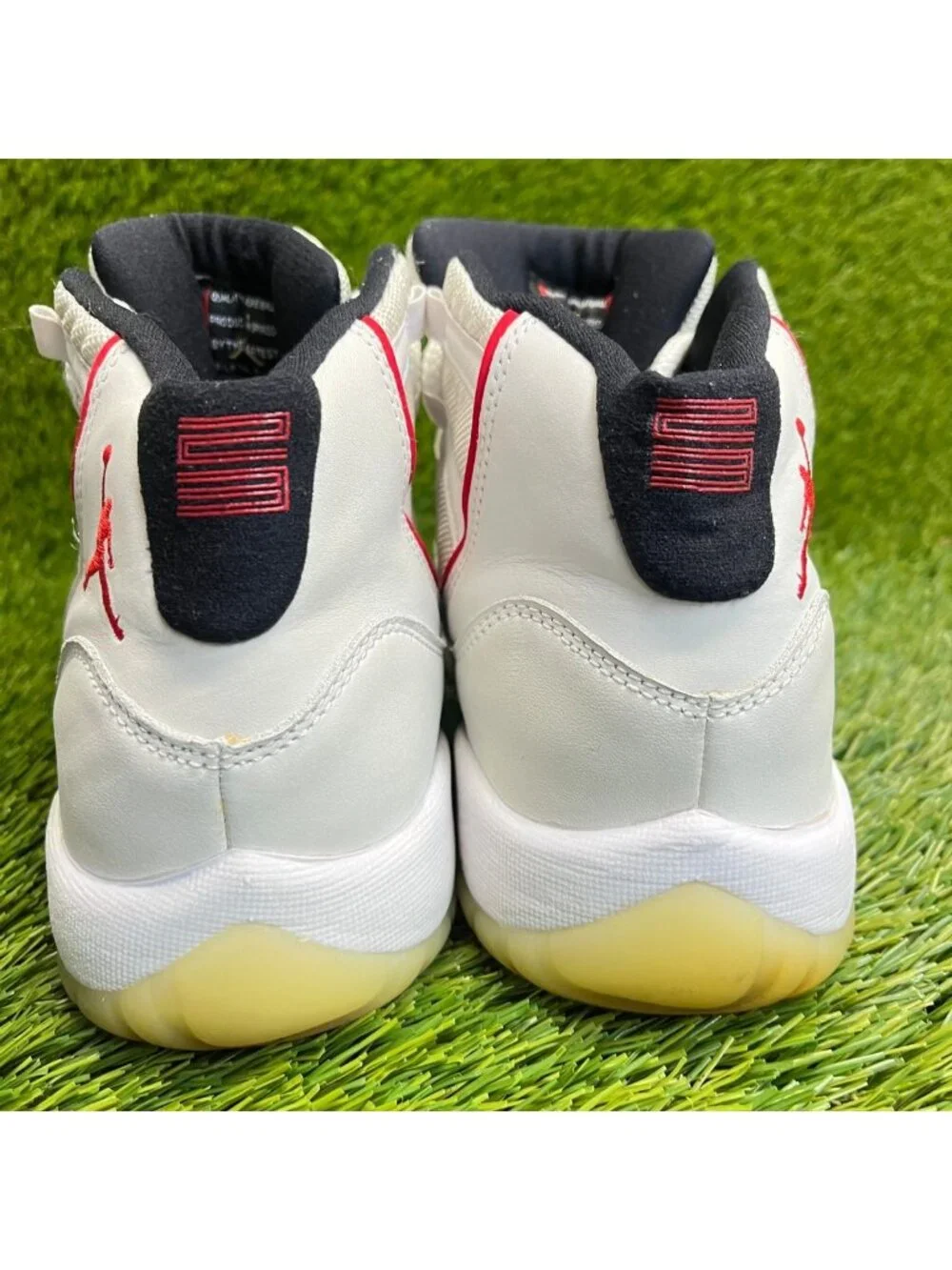 Nike Air Jordan 11 Retro Boys Size 7Y White Athletic Basketball Shoes Sneakers